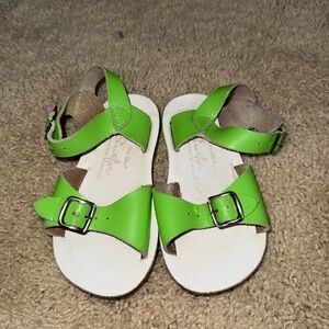 Saltwater Sun-San Surfer Sandals